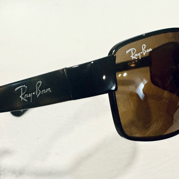 Ray-Ban Sunglasses RB3364 014 NEW with Complete kit - Picture 3 of 10